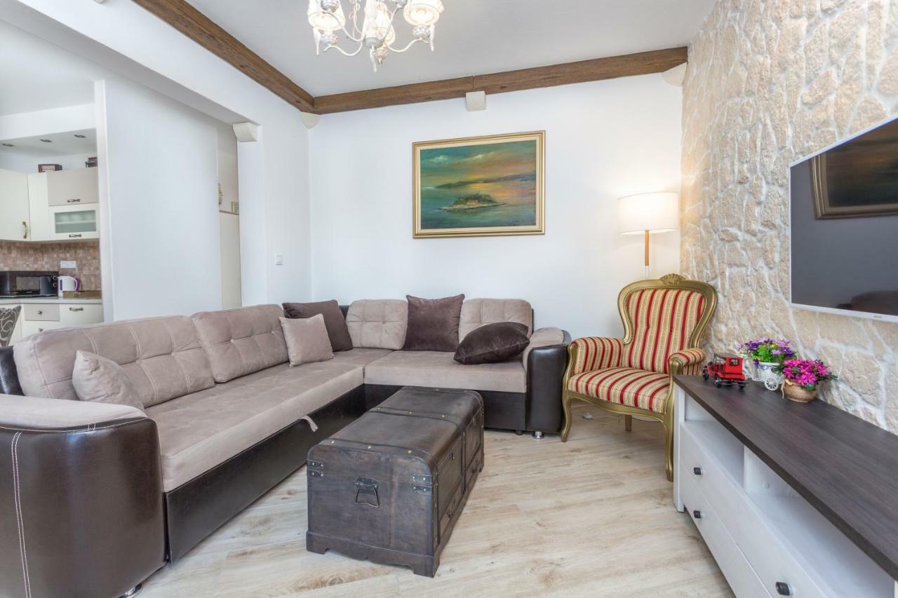 Villa Capitis In The Center Hvar Town Dış mekan fotoğraf